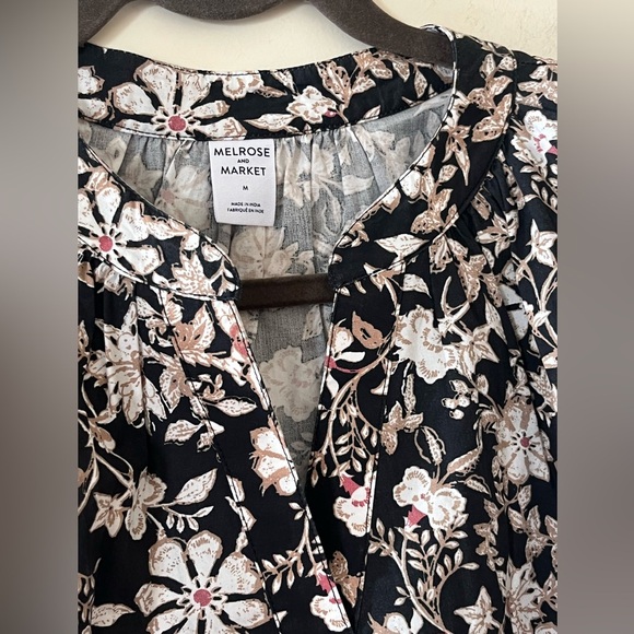 Melrose & Market Floral Black and Cream Women's Designer Blouse Size Medium - Picture 5 of 16